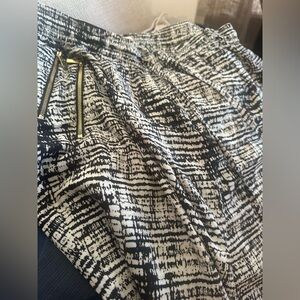 Calvin Klein Black and Cream lightweight pull on pants